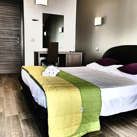 Hotel Desiree San Benedetto del Tronto Exterior foto