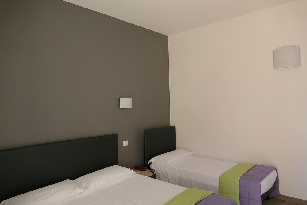 Hotel Desiree San Benedetto del Tronto Exterior foto