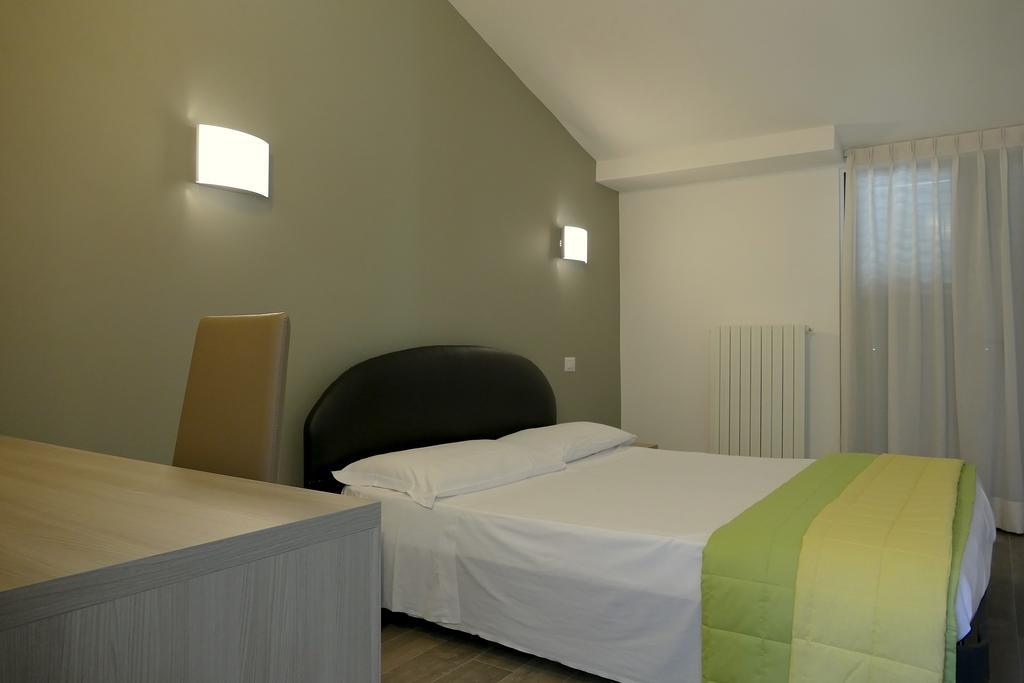 Hotel Desiree San Benedetto del Tronto Exterior foto