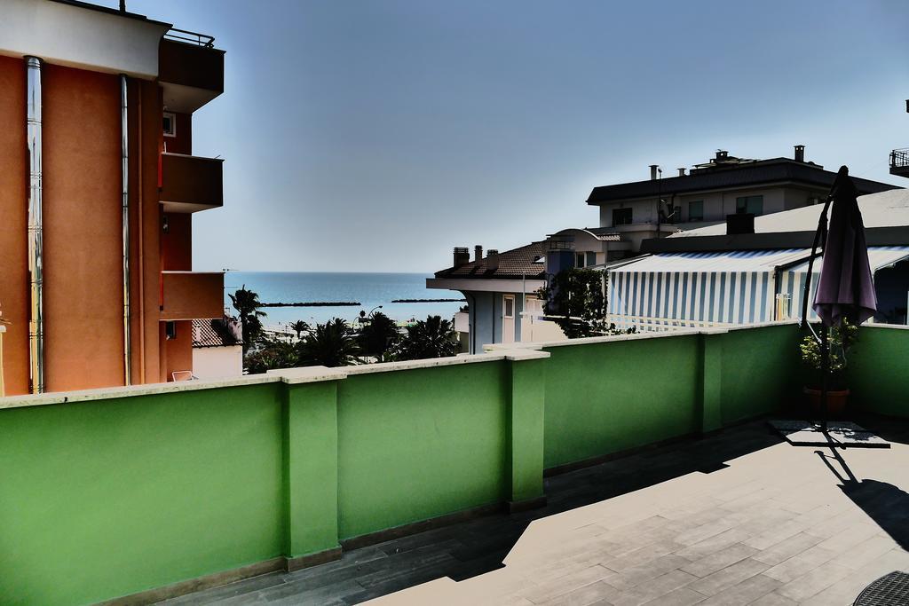 Hotel Desiree San Benedetto del Tronto Exterior foto