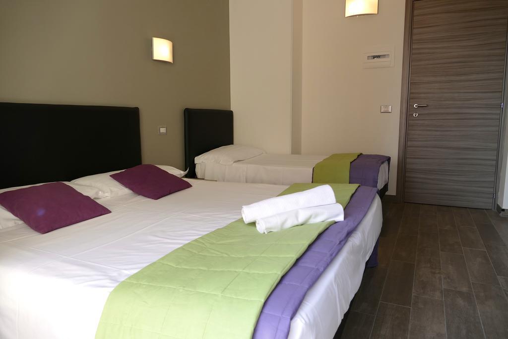 Hotel Desiree San Benedetto del Tronto Exterior foto