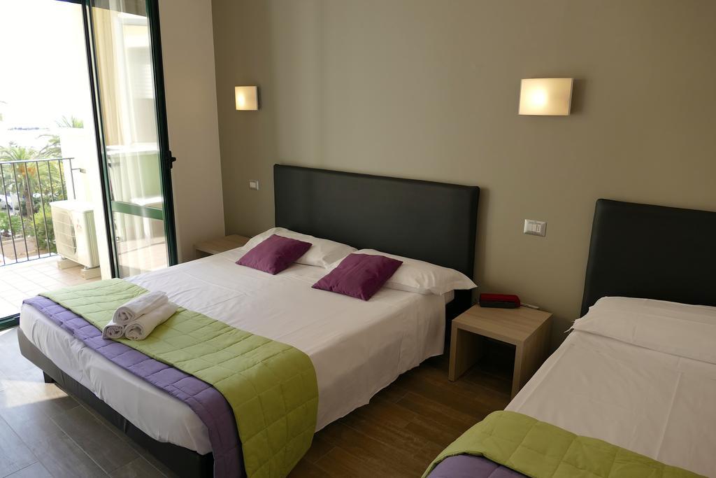 Hotel Desiree San Benedetto del Tronto Exterior foto