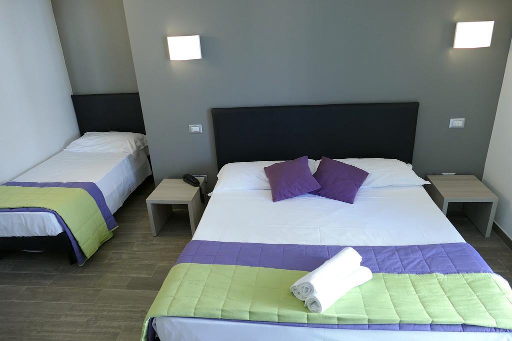 Hotel Desiree San Benedetto del Tronto Exterior foto