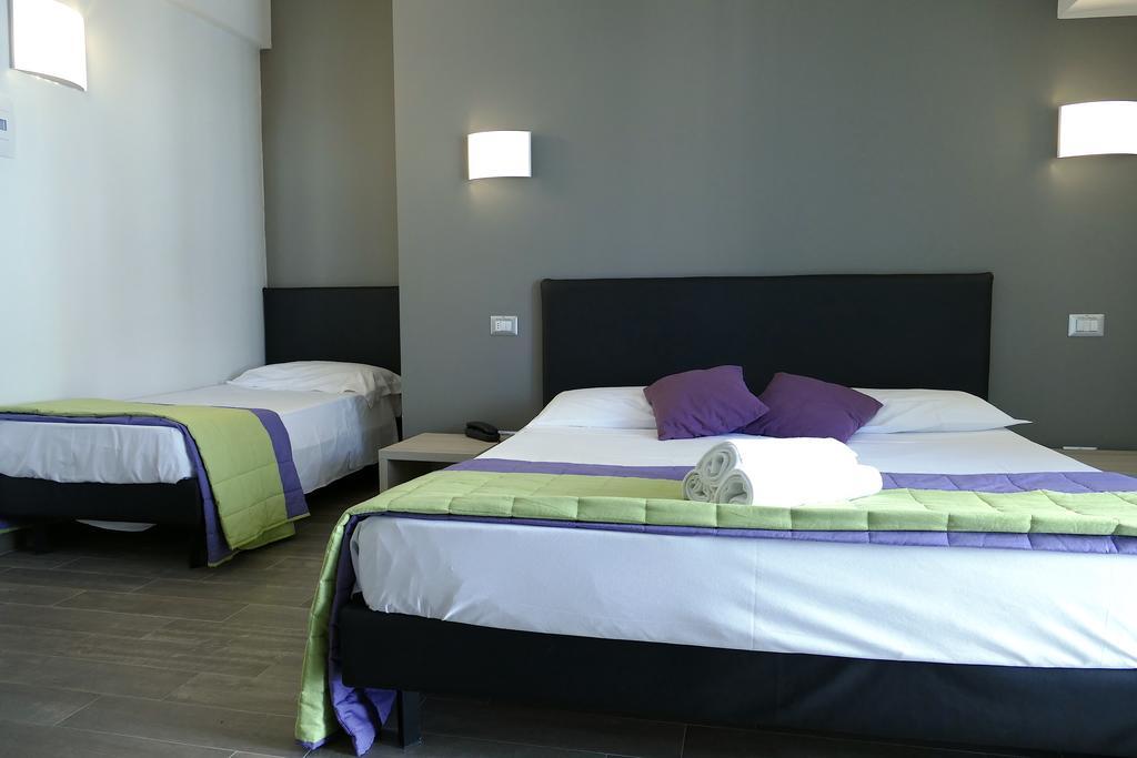 Hotel Desiree San Benedetto del Tronto Exterior foto