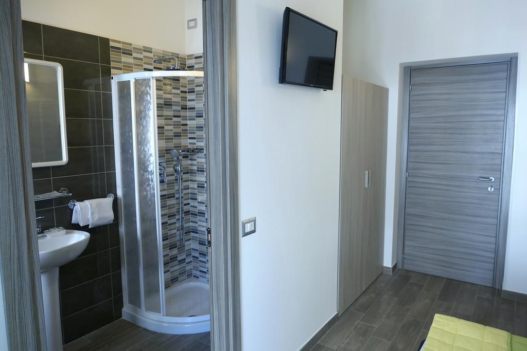 Hotel Desiree San Benedetto del Tronto Exterior foto