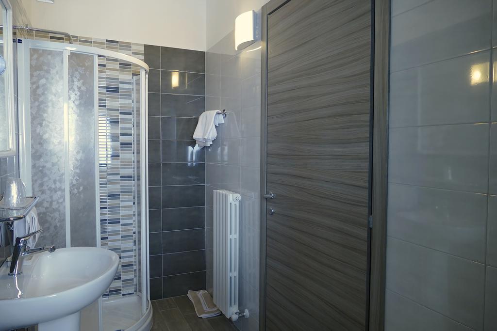 Hotel Desiree San Benedetto del Tronto Exterior foto