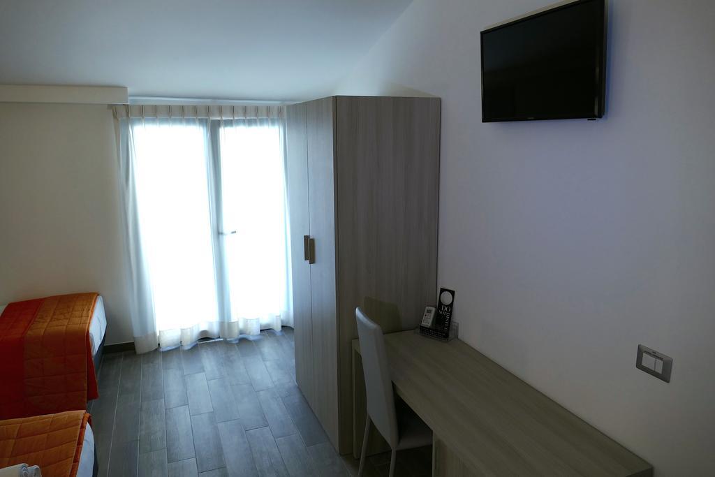 Hotel Desiree San Benedetto del Tronto Exterior foto
